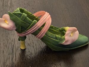 Just The Right Shoe (JTRS)-RAINE-Elegant 1999 "Calla Lily" Mini Shoe #25092